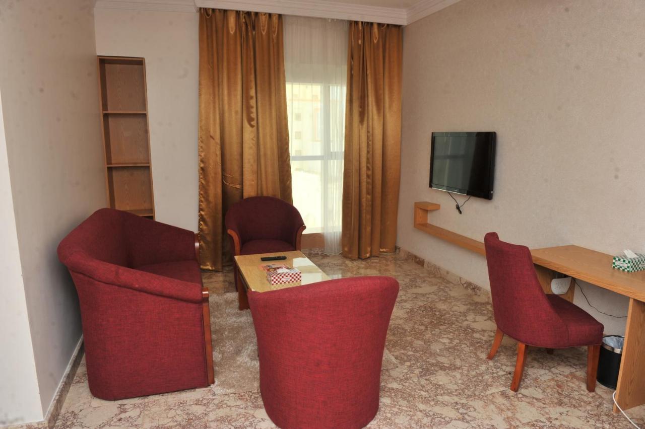 Al Reef Hotel Маскат Экстерьер фото